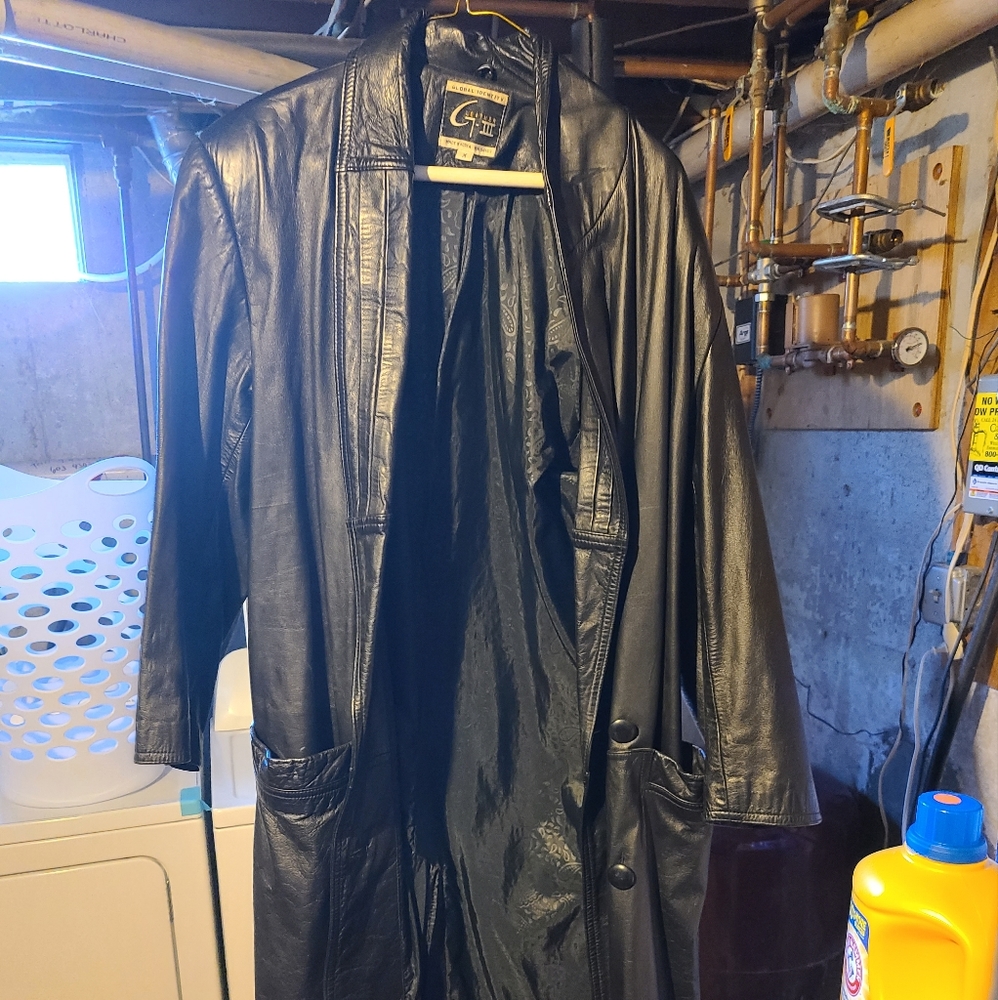 Vintage Women's leather coat